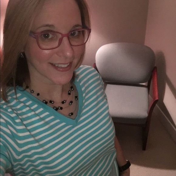 Meet your Posher, Nadine - Picture 1 of 1